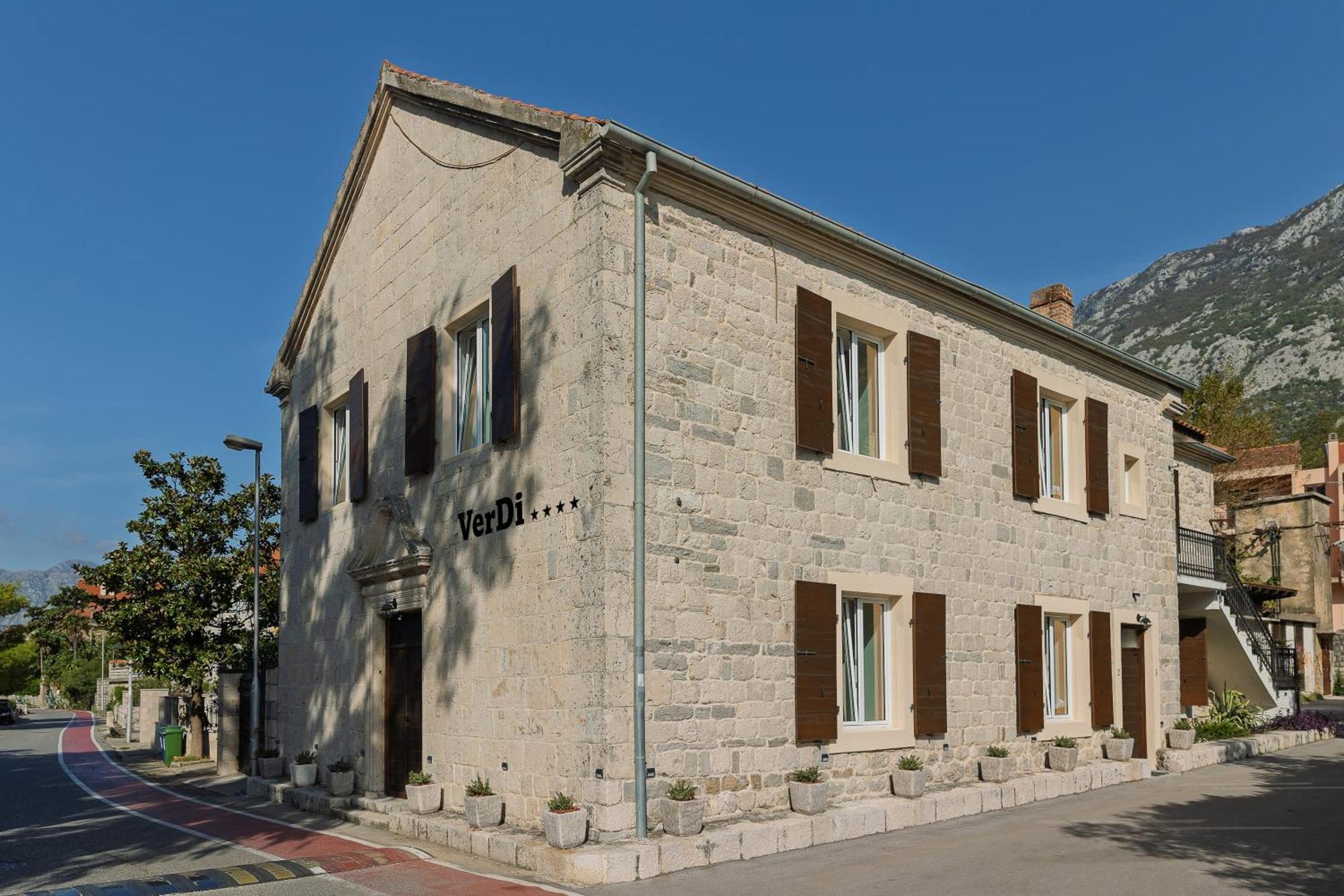 Verdi Kotor Kültér fotó