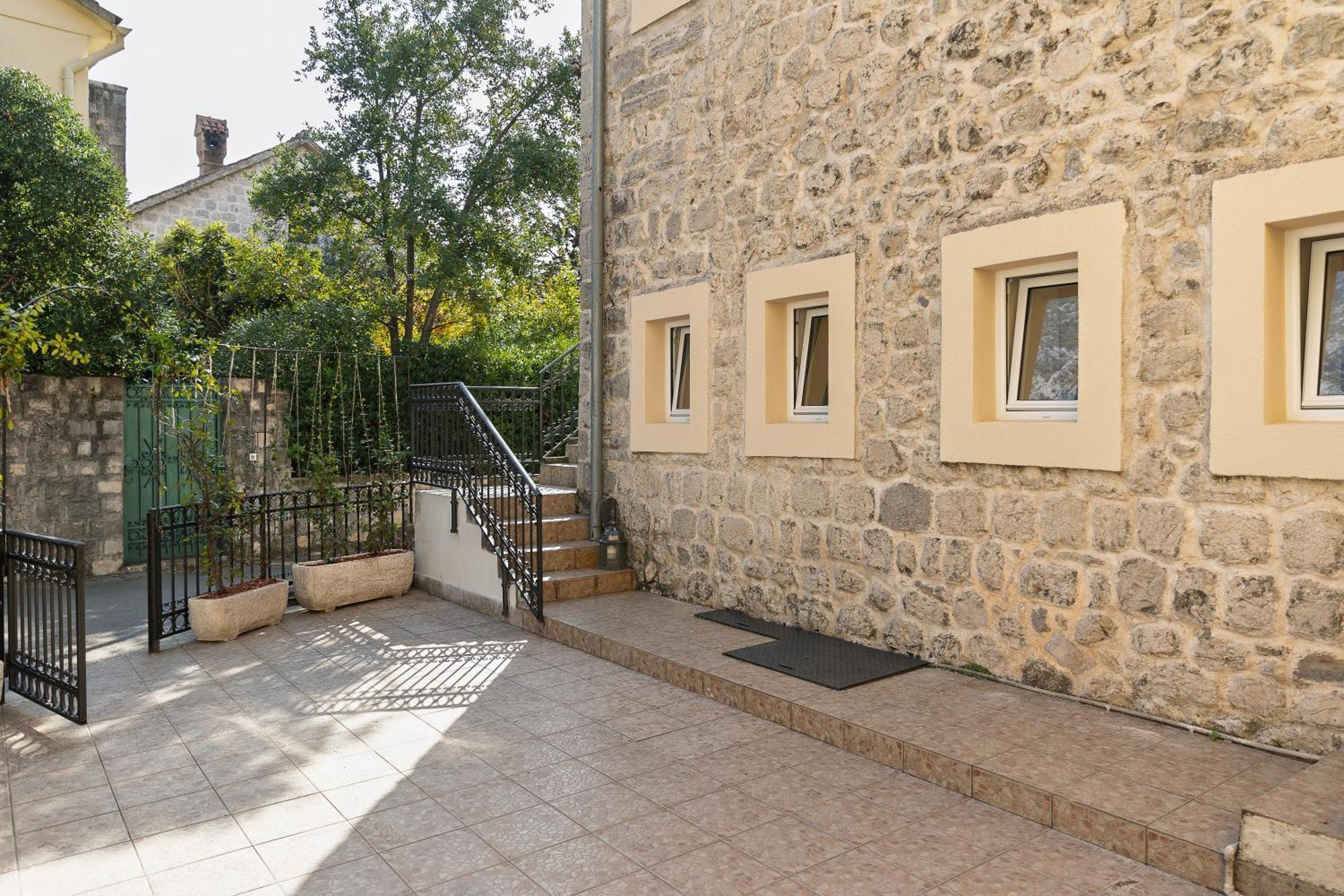 Verdi Kotor Kültér fotó